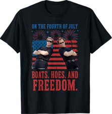Camiseta On The Fourth Of July Boats, Hoes & Freedom comprar usado  Enviando para Brazil