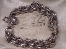 Beau bracelet breloque d'occasion  Chantelle
