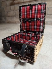 2 wicker hampers for sale 2 wicker hampers for sale Salem