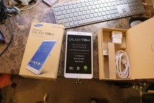 Samsung Galaxy Tab 4 SM-T230N 8GB, Wi-Fi, 7 polegadas *caixa aberta comprar usado  Enviando para Brazil
