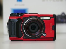 Olympus 6 usato  Niscemi