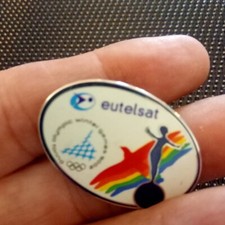 Eutelsat pin olimpiadi usato  Torino
