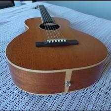 Larrivee parlor mahogany for sale  Brookings