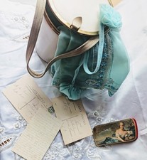 Set toeletta primi usato Set toeletta primi usato  Santhia