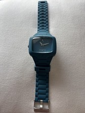 Usado, NOVO Relógio Masculino Nixon Rubber Player Azul e Prata Precisa de Bateria FRETE GRÁTIS!’ comprar usado  Enviando para Brazil