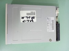 Lettore floppy drive usato Lettore floppy drive usato  Italia