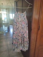 Robe blanche fleurie d'occasion  Nogent