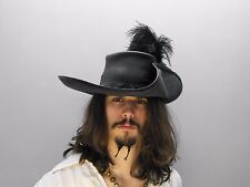 Musketeer black leather d'occasion  Expédié en Belgium