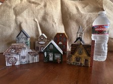 Sete blocos de arte popular vintage americana casas de madeira assinadas pintadas à mão 1999 comprar usado  Enviando para Brazil