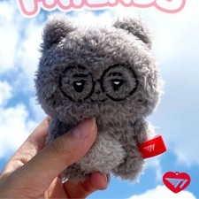 Portachiavi bambola peluche usato  Spedire a Italy