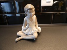 Nao lladro figurine for sale  DUNFERMLINE