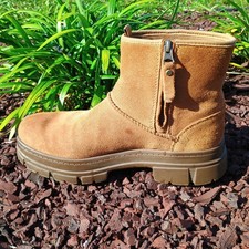Ugg skyview classic for sale  Spring Hill