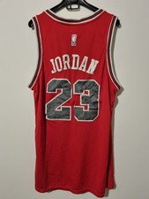 Chicago bulls maglia usato  Italia