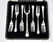 Sterling silver cake for sale  ILFRACOMBE