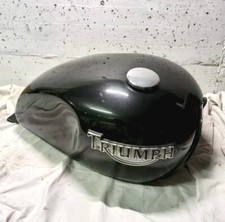 Serbatoio benzina triumph usato  Padova
