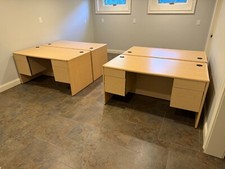Set desks hon for sale  Bayport