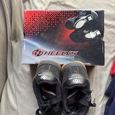 Tênis Heelys infantil com cadarço preto tênis de skate masculino juvenil tamanho 7 comprar usado  Enviando para Brazil