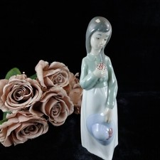 Beautiful nao lladró for sale  GATESHEAD