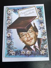 Cartão de formatura Jeffrey Dahmer True Crime novidade comprar usado Cartão de formatura Jeffrey Dahmer True Crime novidade comprar usado  Enviando para Brazil