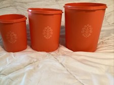 Nice set tupperware for sale  Traverse City