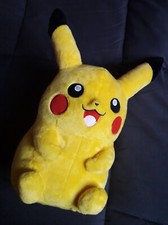 Pikachu peluche interactive d'occasion  Marseille-en-Beauvaisis