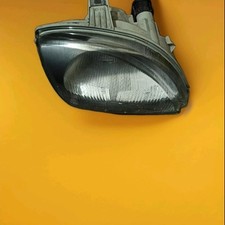 Faro anteriore destro usato  Reggio Calabria