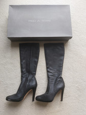 Pied terre black for sale  WORCESTER