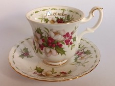 Tazza porcellana royal usato  Gorizia