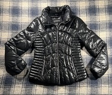 Guess quilted puffer for sale  Flora Vista