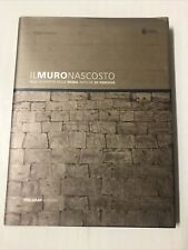 Muro nascosto alla usato  Macerata
