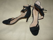 Sandales talon noires d'occasion Sandales talon noires d'occasion  Montmagny