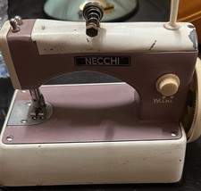 macchina cucire necchi vintage usato  Italia