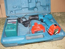 Visseuse makita 6227d d'occasion  Lagnieu
