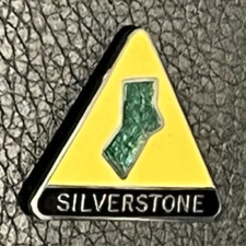 Circuito de corrida emblema de broche de motocicleta SILVERSTONE comprar usado  Enviando para Brazil