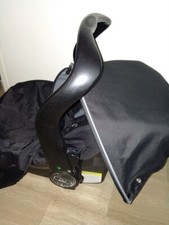 Siège auto bébé d'occasion  Neuilly-sur-Marne
