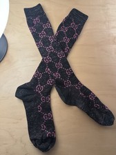 Meias longas unissex Gucci pretas GG glitter cintilante comprar usado Meias longas unissex Gucci pretas GG glitter cintilante comprar usado  Enviando para Brazil