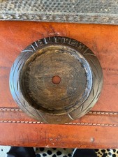 Hermoso tablero de mantequilla de madera tallada inglés antiguo con inserto de vidrio y cloche segunda mano  Embacar hacia Mexico