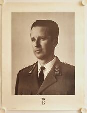 Affiche portrait royal d'occasion  La Courtine