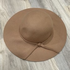 Women 100 wool for sale  Grand Rapids
