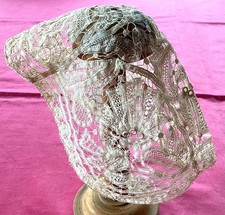 Ancien bonnet bébé d'occasion  Puy-l'Évêque