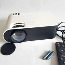 Wifi mini projektor gebraucht kaufen  München