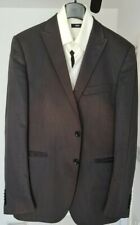 Vestito completo uomo usato  Paterno