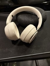 Fones de ouvido supra-auriculares sem fio Beats by Dr. Dre Solo Pro - Marfim comprar usado  Enviando para Brazil
