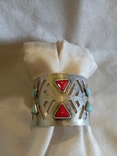 Bijou bracelet manchette d'occasion  Saint-Amand-les-Eaux