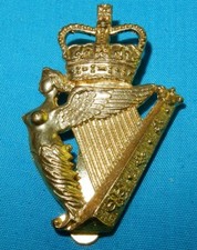 ULSTER DEFENSE REGIMENT OUTRAS FILEIRAS DISTINTIVO BONÉ MILITAR COROA QEII genuína comprar usado  Enviando para Brazil