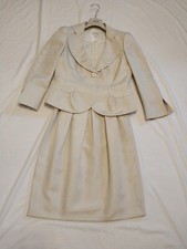 armani collectzioni, vestido com jaqueta, tamanho 6, cor dos ossos, usado comprar usado  Enviando para Brazil