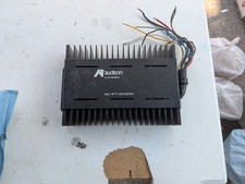 Amplificatore per auto usato  Sant Anastasia