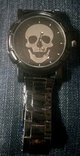 Usado, Relógio Skull Head - Novo em folha. Pulseira de metal comprar usado  Enviando para Brazil