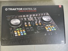 Controlador de DJ Traktor Kontrol S4 MK2 HW comprar usado Controlador de DJ Traktor Kontrol S4 MK2 HW comprar usado  Enviando para Brazil