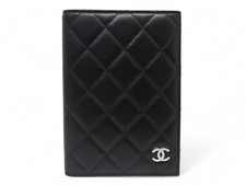 Porte passeport chanel d'occasion  France